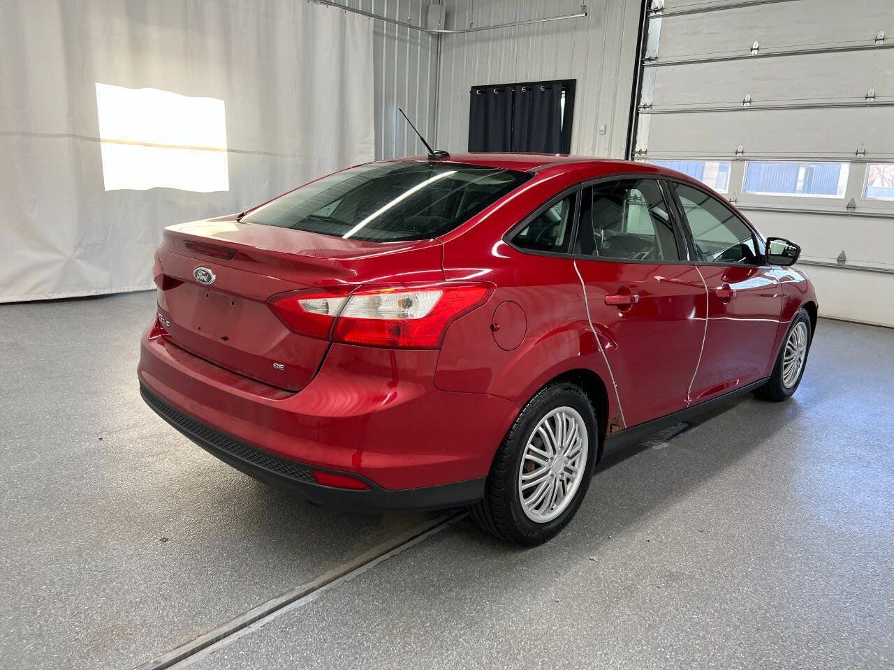 Used 2012 Ford Focus SE FWD image 4