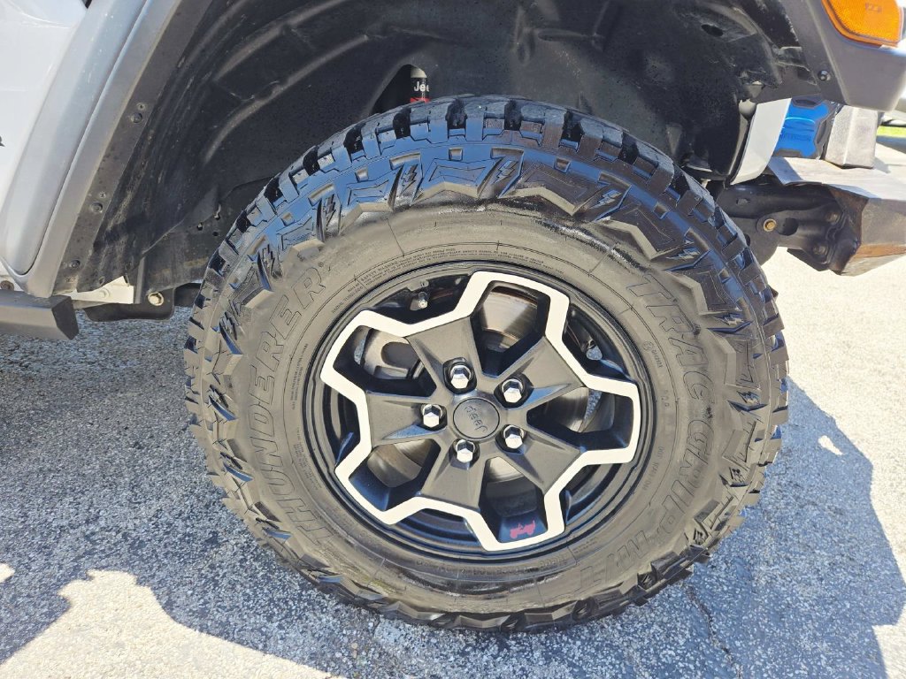 Used 2020 Jeep Gladiator Rubicon AWD/4WD image 18