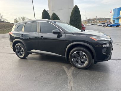 Used 2025 Nissan Rogue SV w/ SV Premium Package