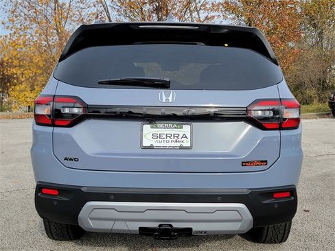 New 2025 Honda Pilot TrailSport image 5