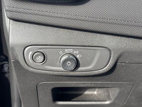 Certified 2025 Chevrolet TrailBlazer LT w/ Driver Confidence Package image 17