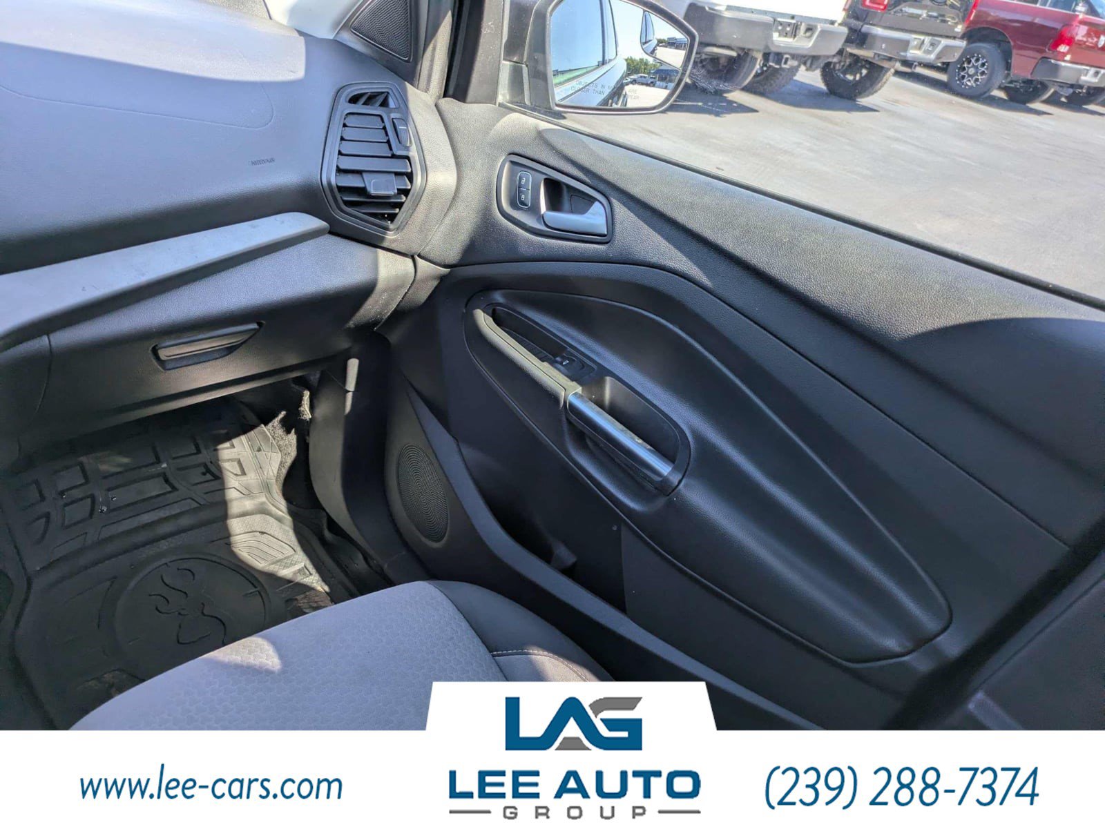 Used 2017 Ford Escape SE FWD image 14