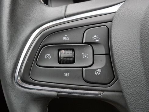 Used 2022 Buick Envision Essence w/ Sport Touring Package image 25