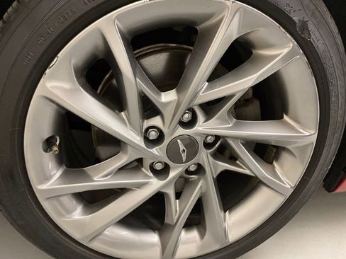 Used 2022 Genesis G70 2.0T image 26