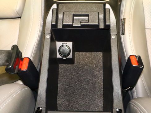 Used 2021 Subaru Legacy Limited image 26