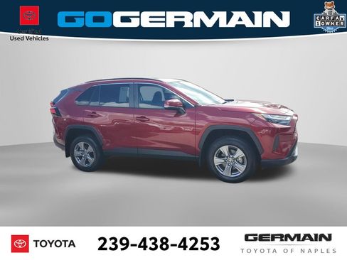 Used 2024 Toyota RAV4 XLE w/ Convenience Package FWD image 6