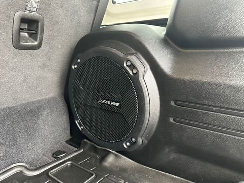 Used 2024 Jeep Wrangler High Altitude image 23