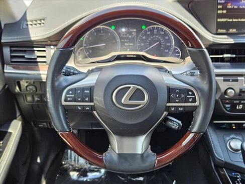 Used 2018 Lexus ES 350 w/ Luxury Package w/Wood Trim FWD image 14