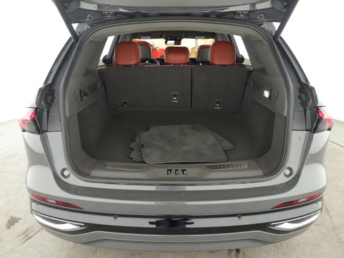 Used 2025 Lincoln Nautilus Black Label image 5