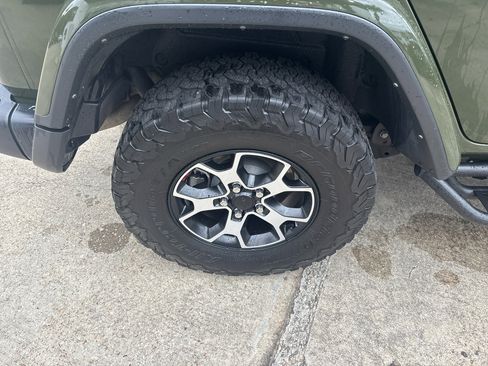 Used 2021 Jeep Wrangler Unlimited Rubicon image 24