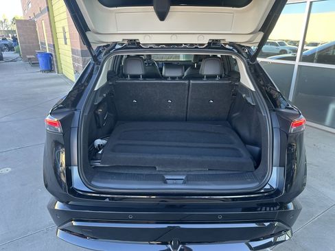 Used 2024 Nissan Ariya FWD image 37