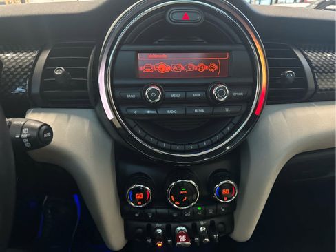 Used 2016 MINI Cooper S w/ Premium Package image 16