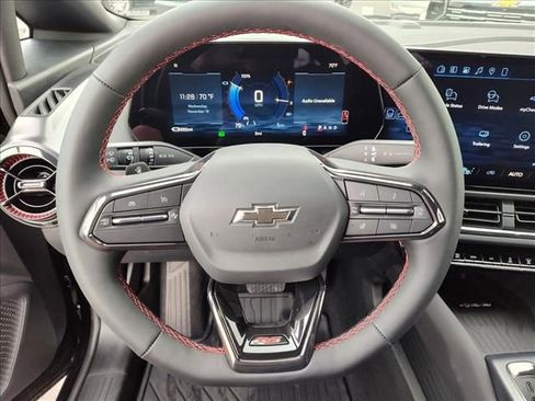 New 2026 Chevrolet Equinox EV RS image 11