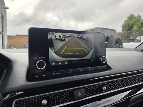 Used 2025 Honda Civic Sport image 15