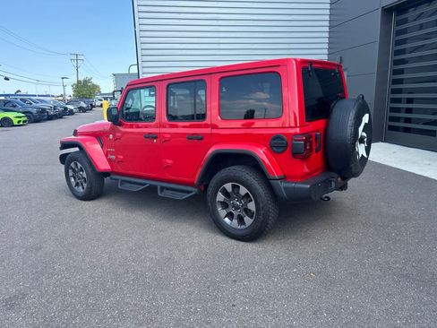 Used 2021 Jeep Wrangler Unlimited Sahara w/ Dual Top Group AWD/4WD image 3