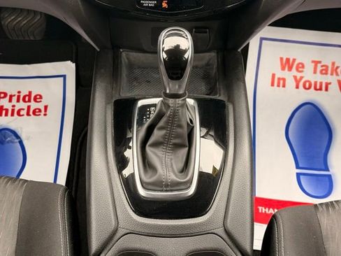 Used 2020 Nissan Rogue SV AWD/4WD image 30