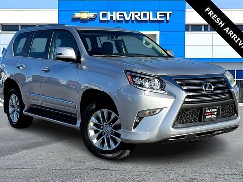 Used 2018 Lexus GX 460 image 1