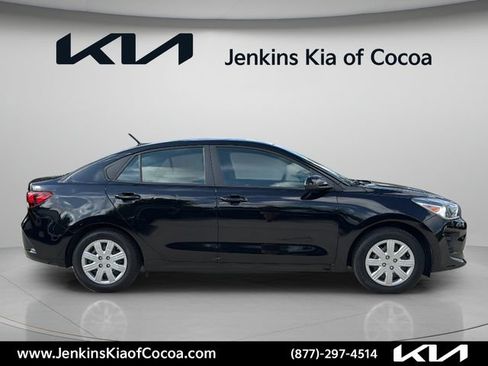 Used 2023 Kia Rio S FWD image 3