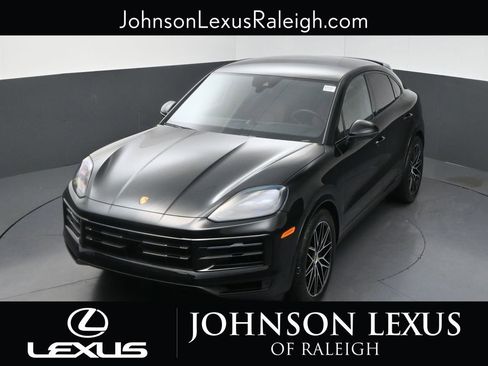 Used 2024 Porsche Cayenne Coupe AWD/4WD image 25