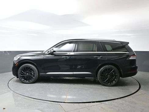 Used 2022 Lincoln Aviator Reserve w/ Equipment Group 201A image 11