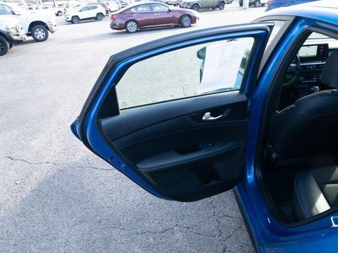 Used 2024 Kia Forte GT-Line image 11