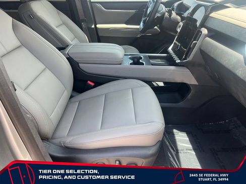 New 2026 GMC Acadia Elevation w/ Black Edition FWD image 20