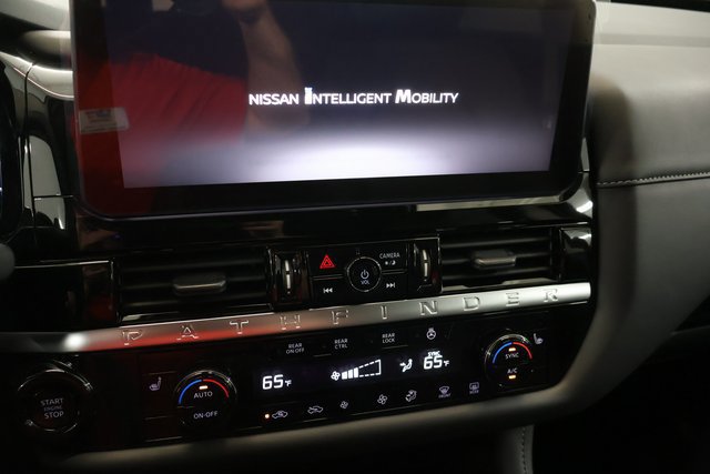 New 2026 Nissan Pathfinder SL AWD/4WD image 18
