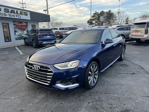 Used 2022 Audi A4 2.0T Premium Plus w/ Premium Plus Package image 2