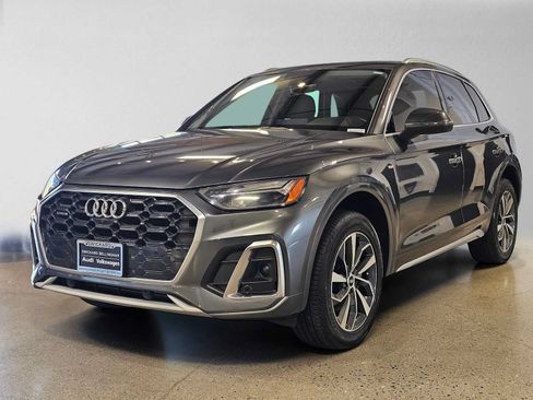 Used 2023 Audi Q5 2.0T Premium Plus w/ Premium Plus Package AWD/4WD image 7