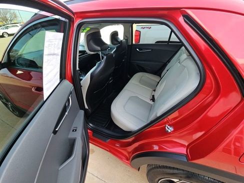 Used 2025 Kia Niro EX image 20