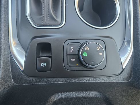Used 2021 Chevrolet Traverse LT w/ LPO, Floor Liner Package AWD/4WD image 31