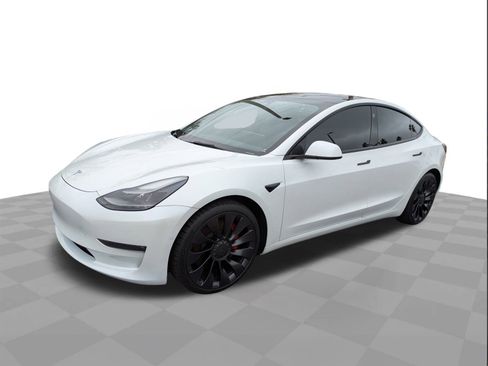 Used 2022 Tesla Model 3 Performance image 8