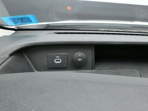 Used 2022 Ford Transit 350 XLT image 12