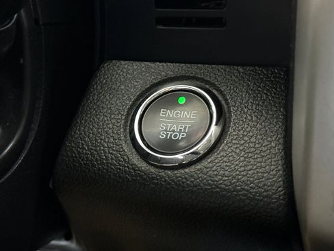 Used 2018 Ford F150 Lariat w/ Trailer Tow Package image 19