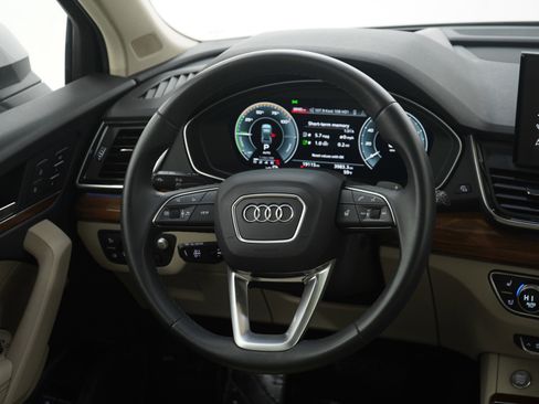 Used 2023 Audi Q5 e Prestige w/ Prestige Package image 15