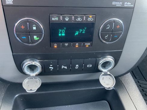 Used 2014 GMC Sierra 2500 SLT w/ SLT Convenience Package image 42