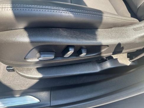 Used 2021 Cadillac XT5 Premium Luxury image 20