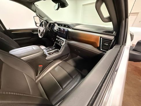 Used 2024 GMC Sierra 3500 Denali w/ Denali Reserve Package image 61