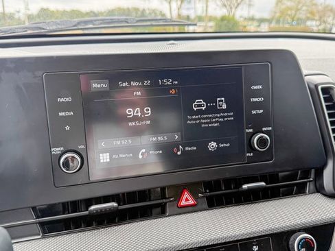 Used 2023 Kia Sportage LX image 16