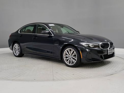 Used 2024 BMW 330i Sedan w/ Convenience Package image 5