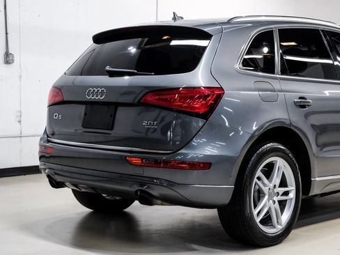 Used 2016 Audi Q5 2.0T Premium Plus w/ Technology Package image 14