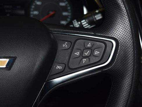 Used 2025 Chevrolet Malibu LT image 9