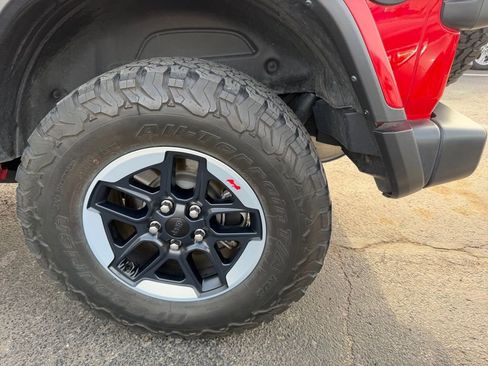 Used 2021 Jeep Wrangler Rubicon w/ Cold Weather Group image 6