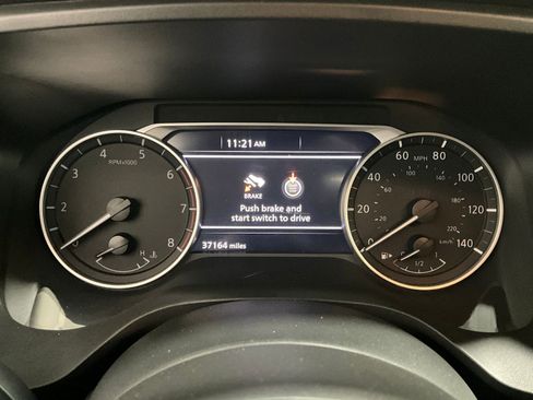 Used 2024 Nissan Rogue SV image 19