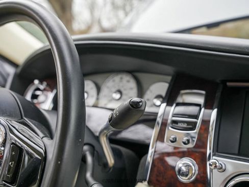 Used 2011 Rolls-Royce Ghost image 45