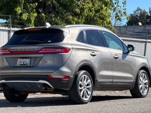 Used 2017 Lincoln MKC Select w/ Select Plus Package image 4