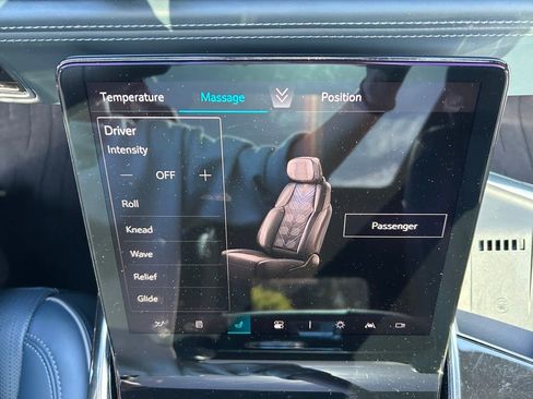 Used 2025 Cadillac Escalade IQ Luxury 2 w/ LPO, Premium Carpet Package AWD/4WD image 37