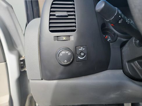 Used 2010 Chevrolet Silverado 1500 W/T image 12