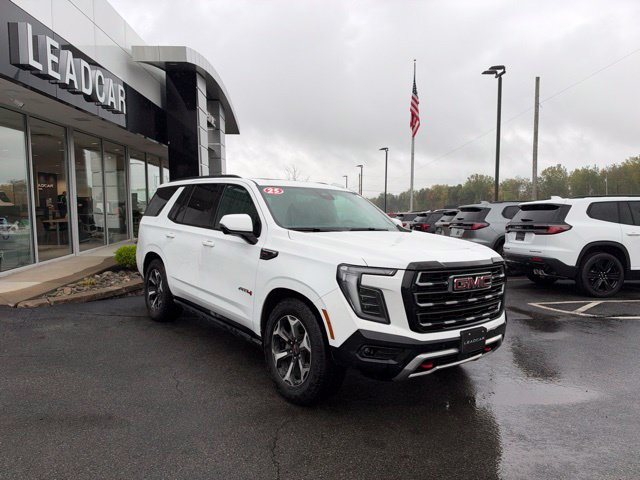 Used 2025 GMC Yukon AT4 w/ AT4 Premium Plus Package AWD/4WD image 7