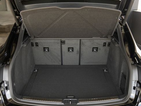 Certified 2025 Porsche Macan image 29